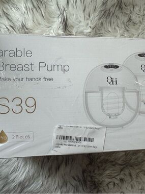 Wearable Breast Pump - White